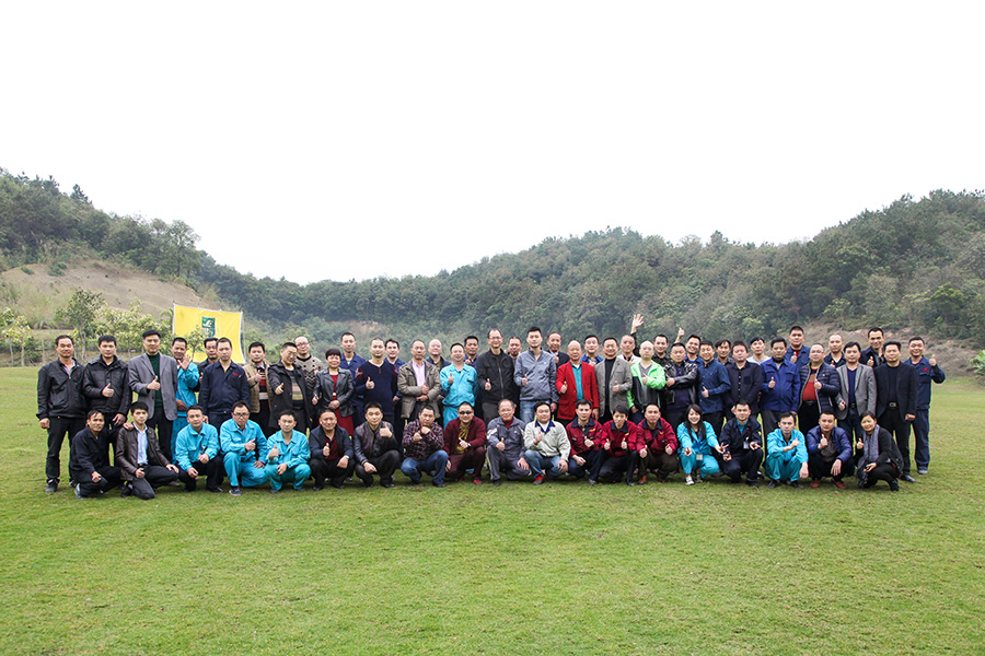 2017 一場熱情洋溢的年會 純晶集團(tuán)和科迪微晶公司2017年會順利召開并取得完滿成功。